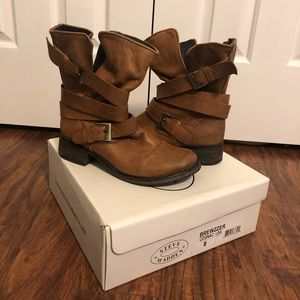 Steve Madden boots
